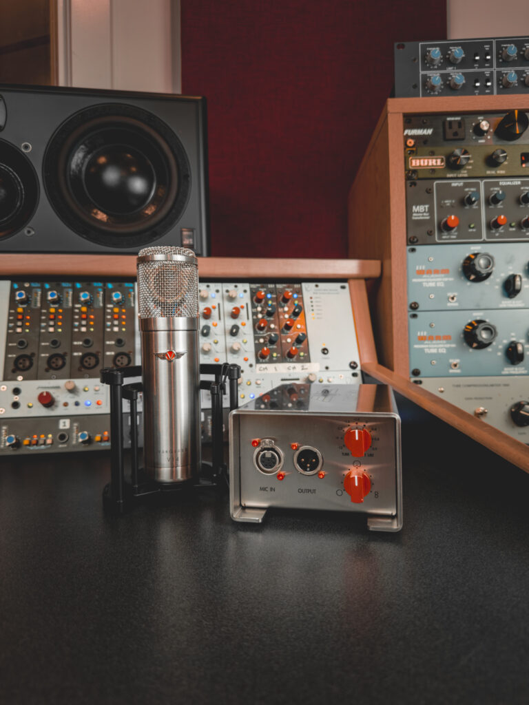 Recording Magazine 评测 Vanguard V14 可变电压电子管话筒