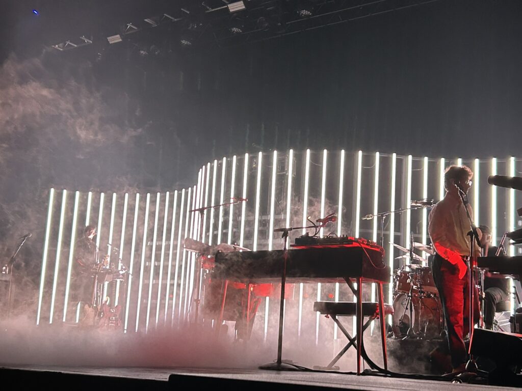 Foster The People 巡演使用 Vanguard V44S gen2