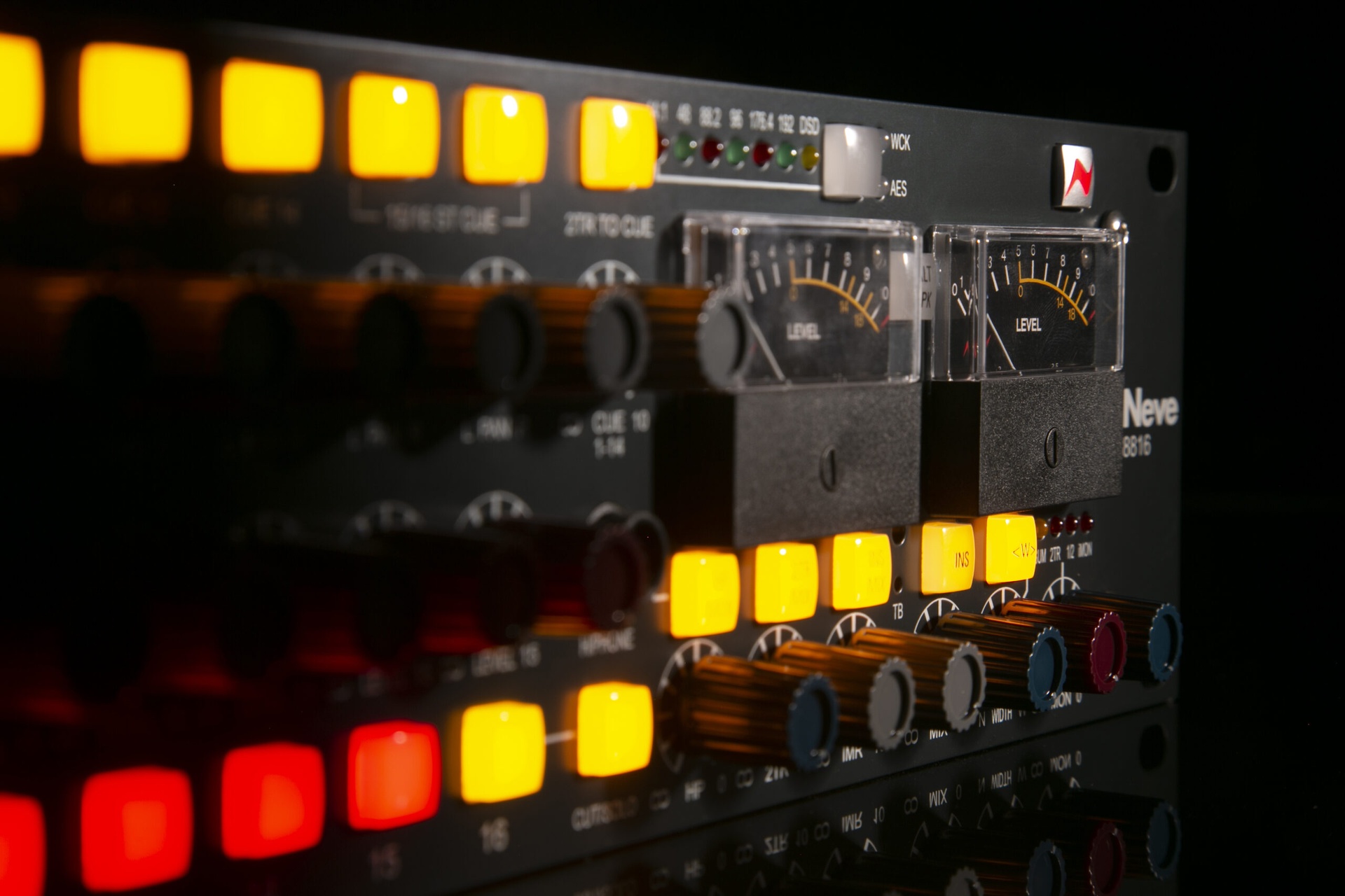AMS Neve 8816 混音母线 detail