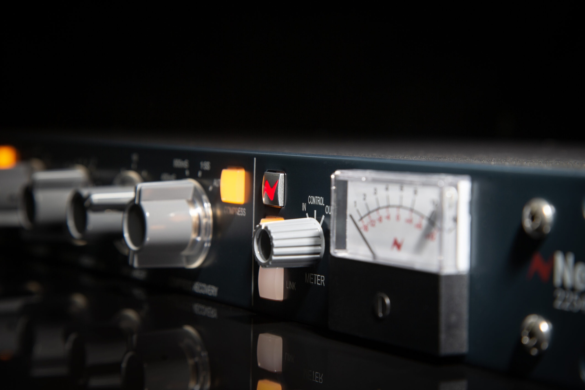 AMS Neve 2254/R product view